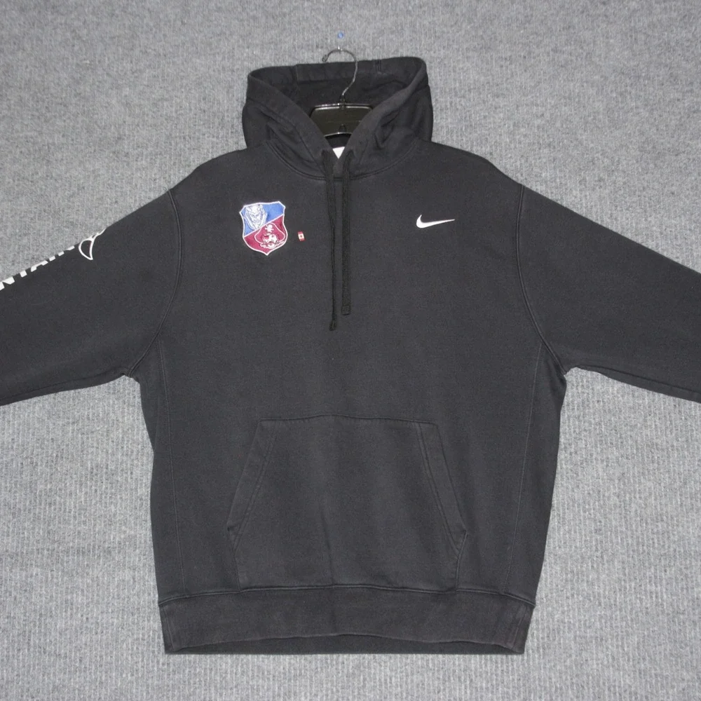 Nike Men's Black Hoodie Sweatshirt Paine Mountain‎ Shield Logo Size M
